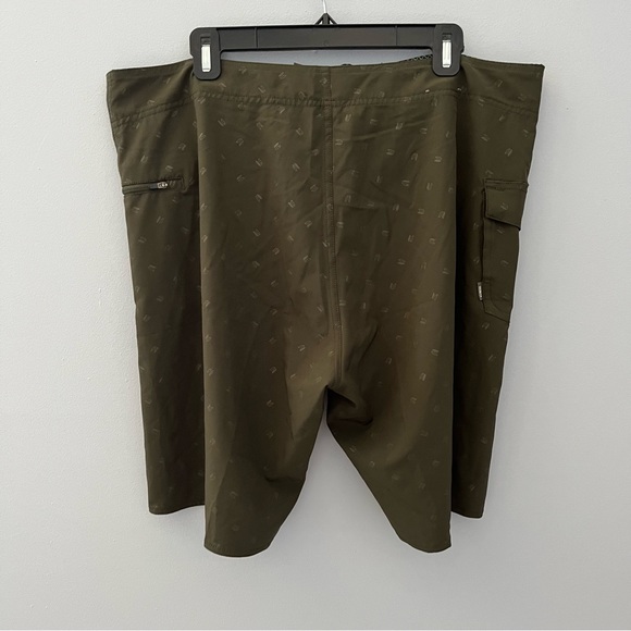 Linksoul Shorts Mens 38 Green Logo Board Shorts Swimming Ocean Beach Outdoor - Picture 2 of 9